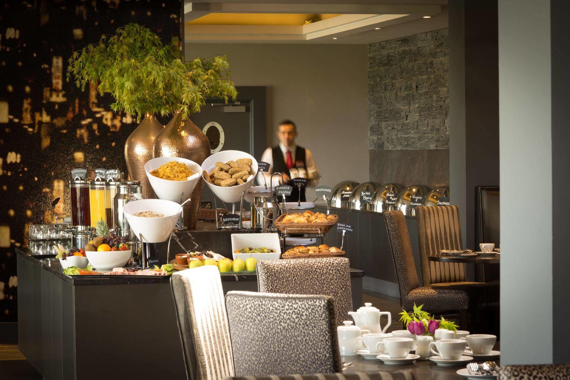 Talbot Hotel Корк Екстериор снимка