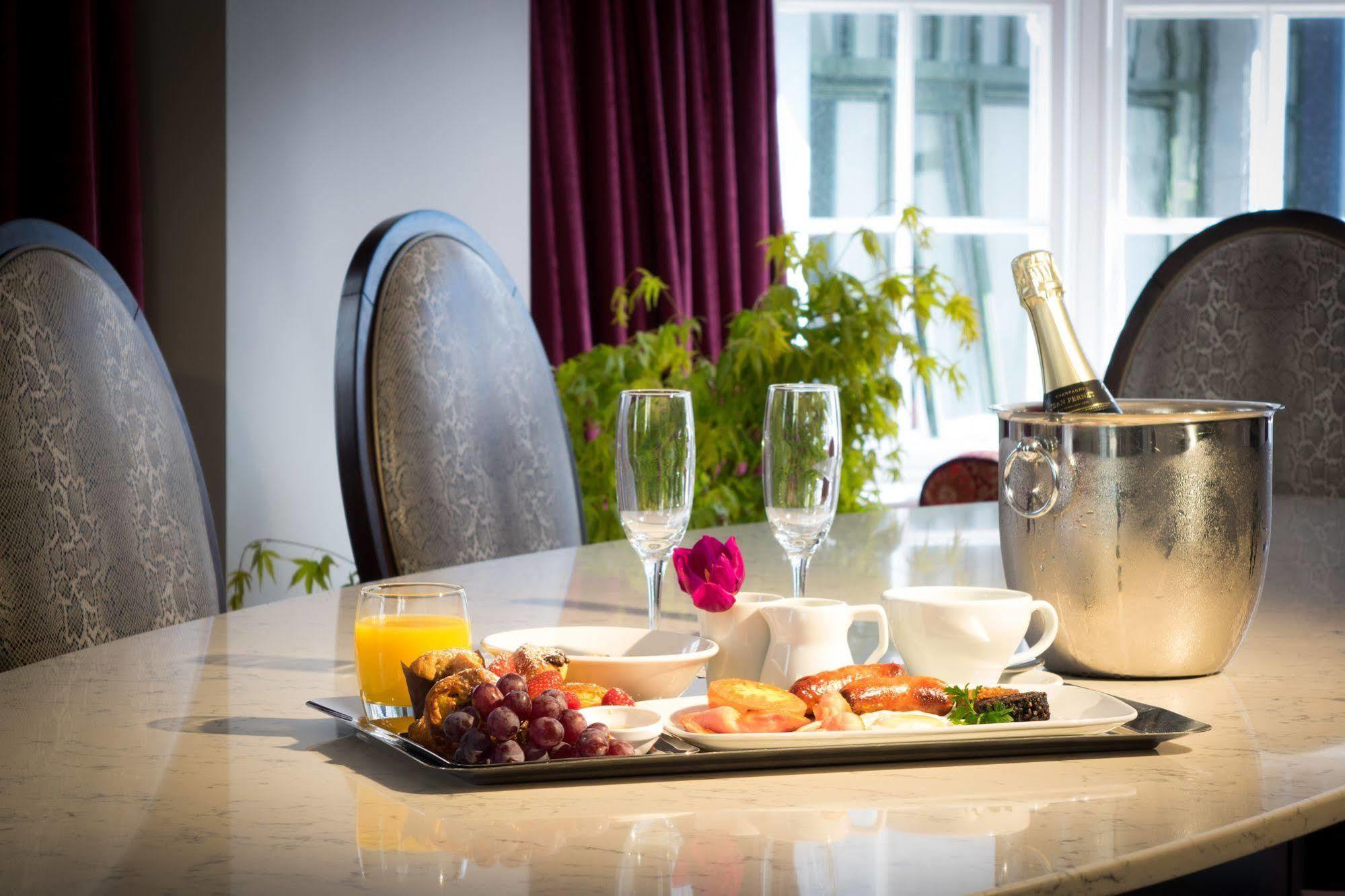 Talbot Hotel Корк Екстериор снимка